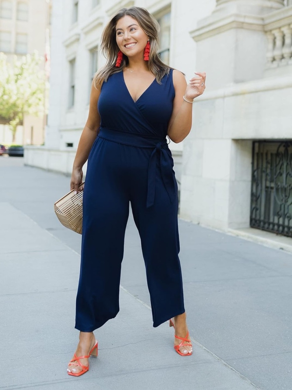 Caralyn Mirand Navy Wide Leg Jumpsuit Size L NWT waist tie